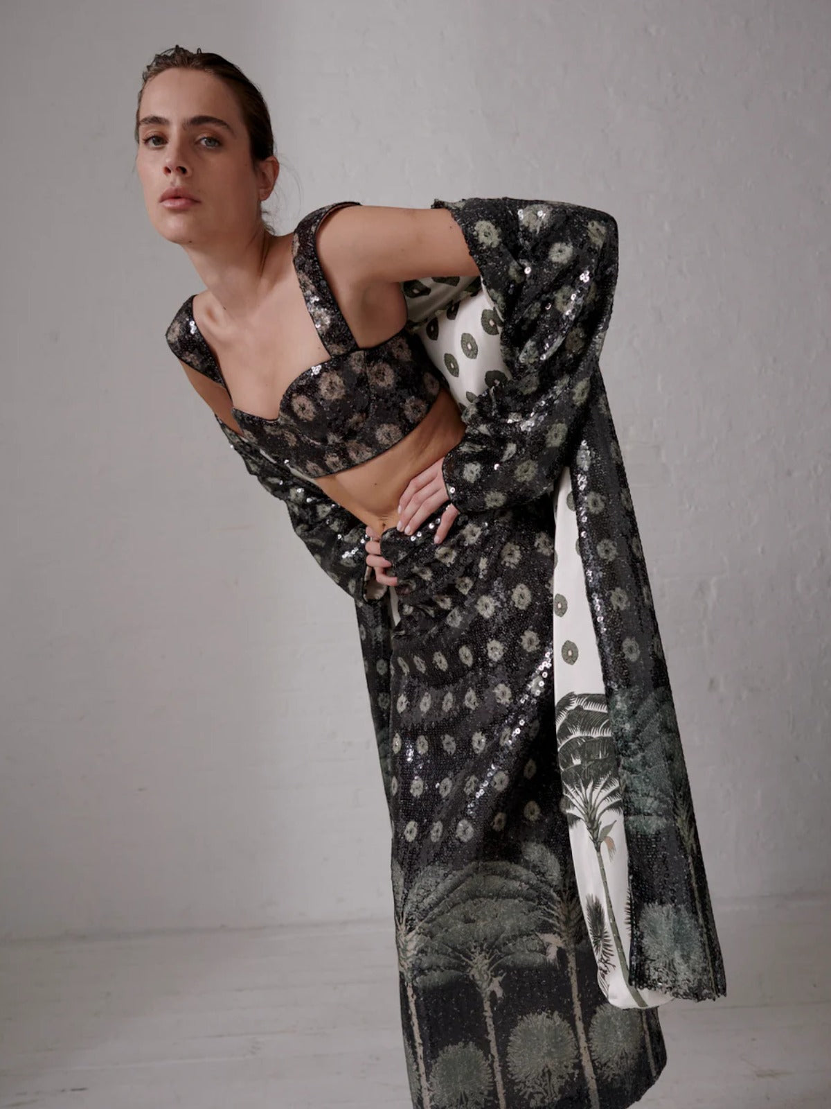 Tintindeo Sequins Midi Coat Tintindeo Sequins Midi Coat