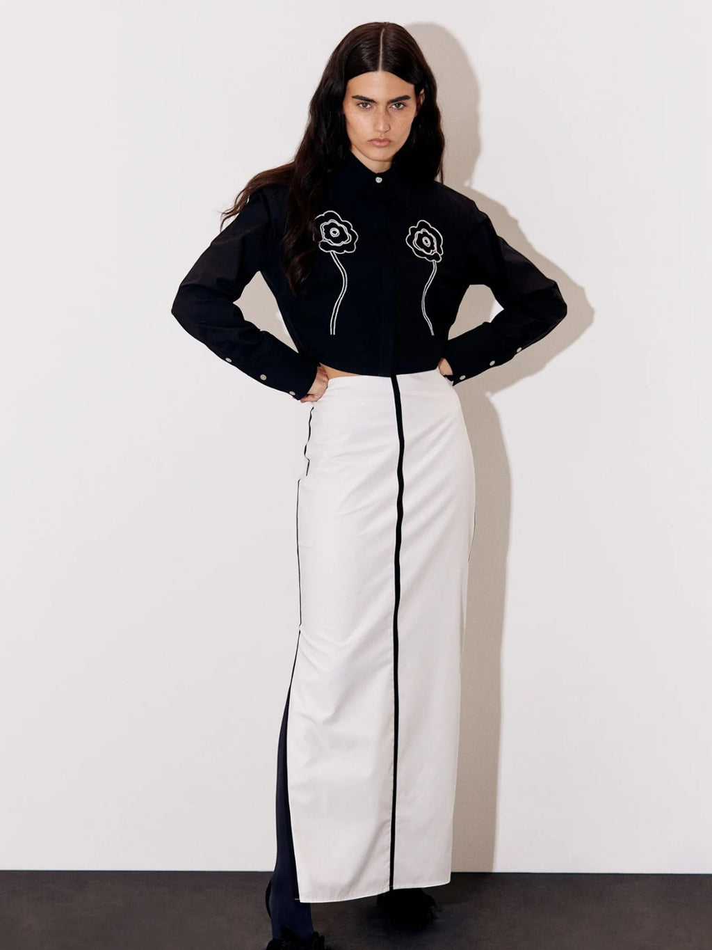 Aminta Skirt | White/Black