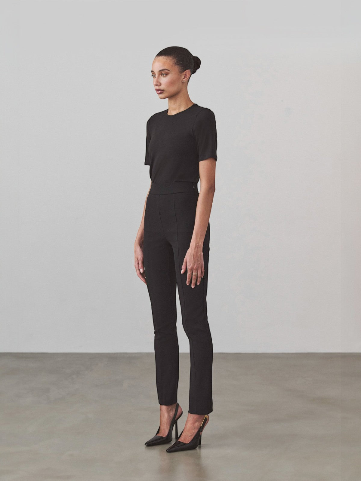 Giselle Tee | Black Giselle Tee | Black