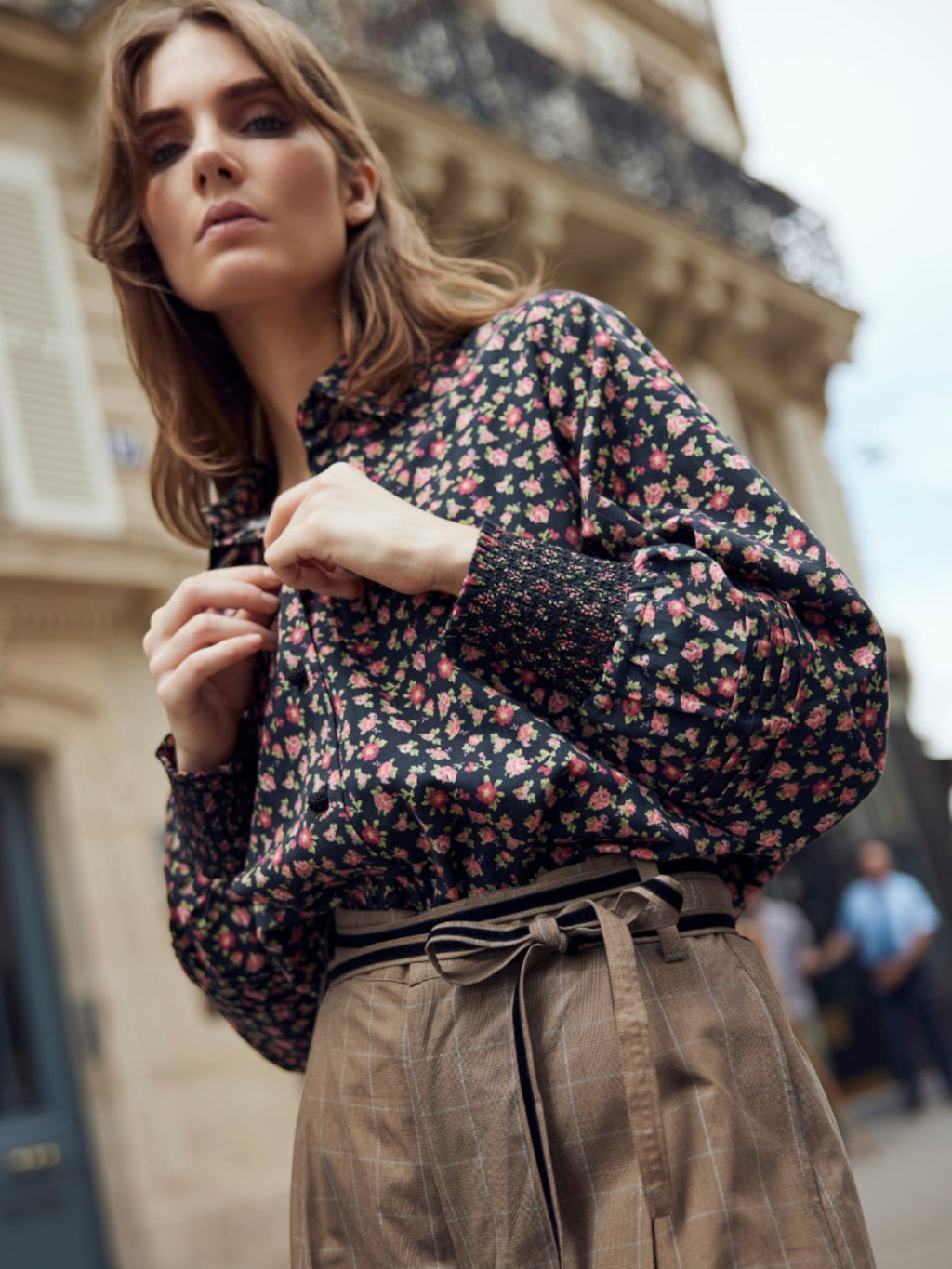 Big Ole Buttondown | Black Rose Floral