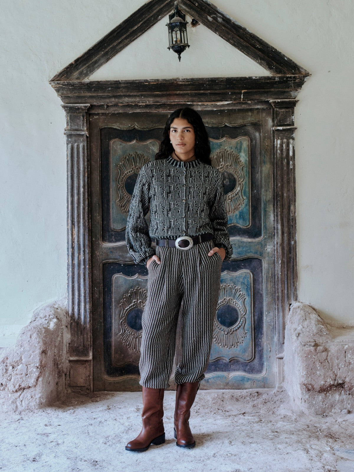 Tayta Cropped Cardigan | Ivory/Black/Chocolate