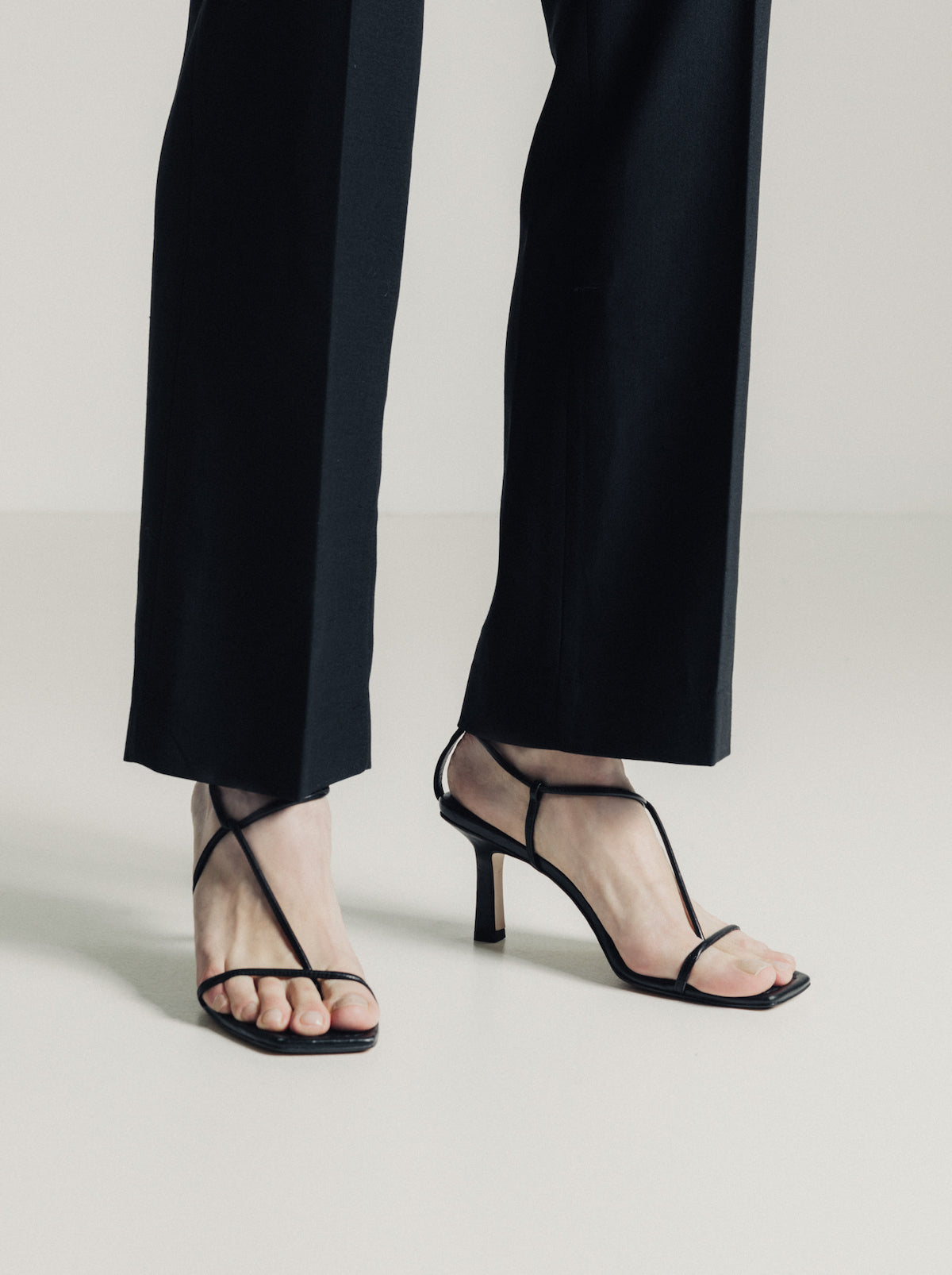 Leather strappy sandals - Black - Ladies | H&M IN