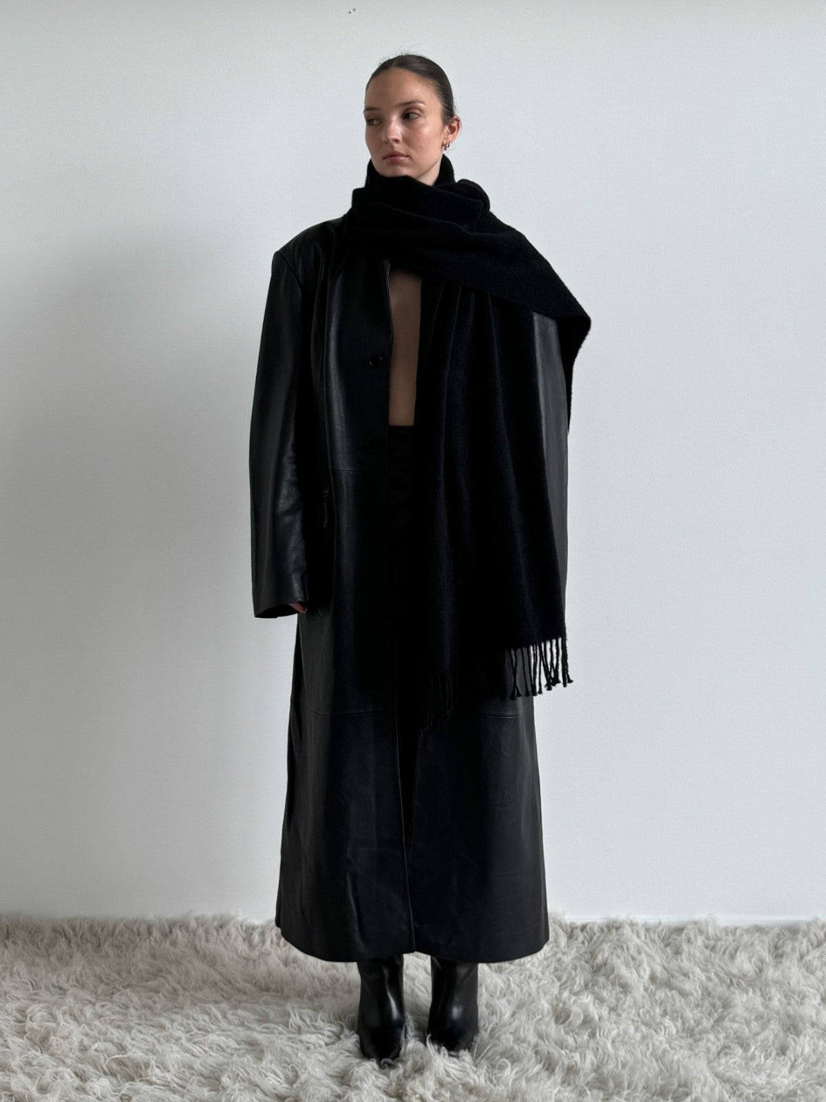 Snug Scarf | Black Snug Scarf | Black