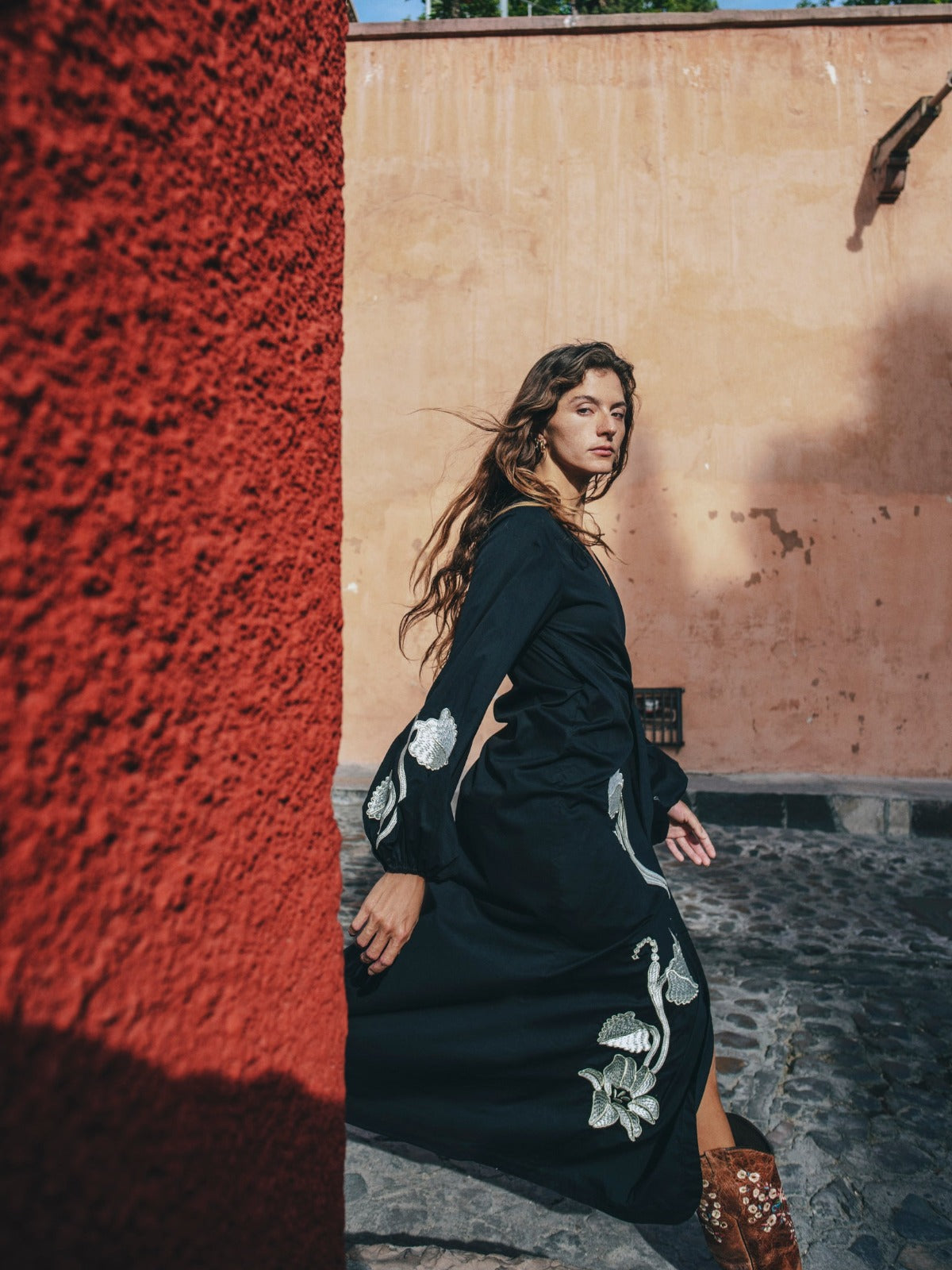 Hojarasca Cotton Embroidered Tunic Dress | Black Hojarasca Cotton Embroidered Tunic Dress | Black