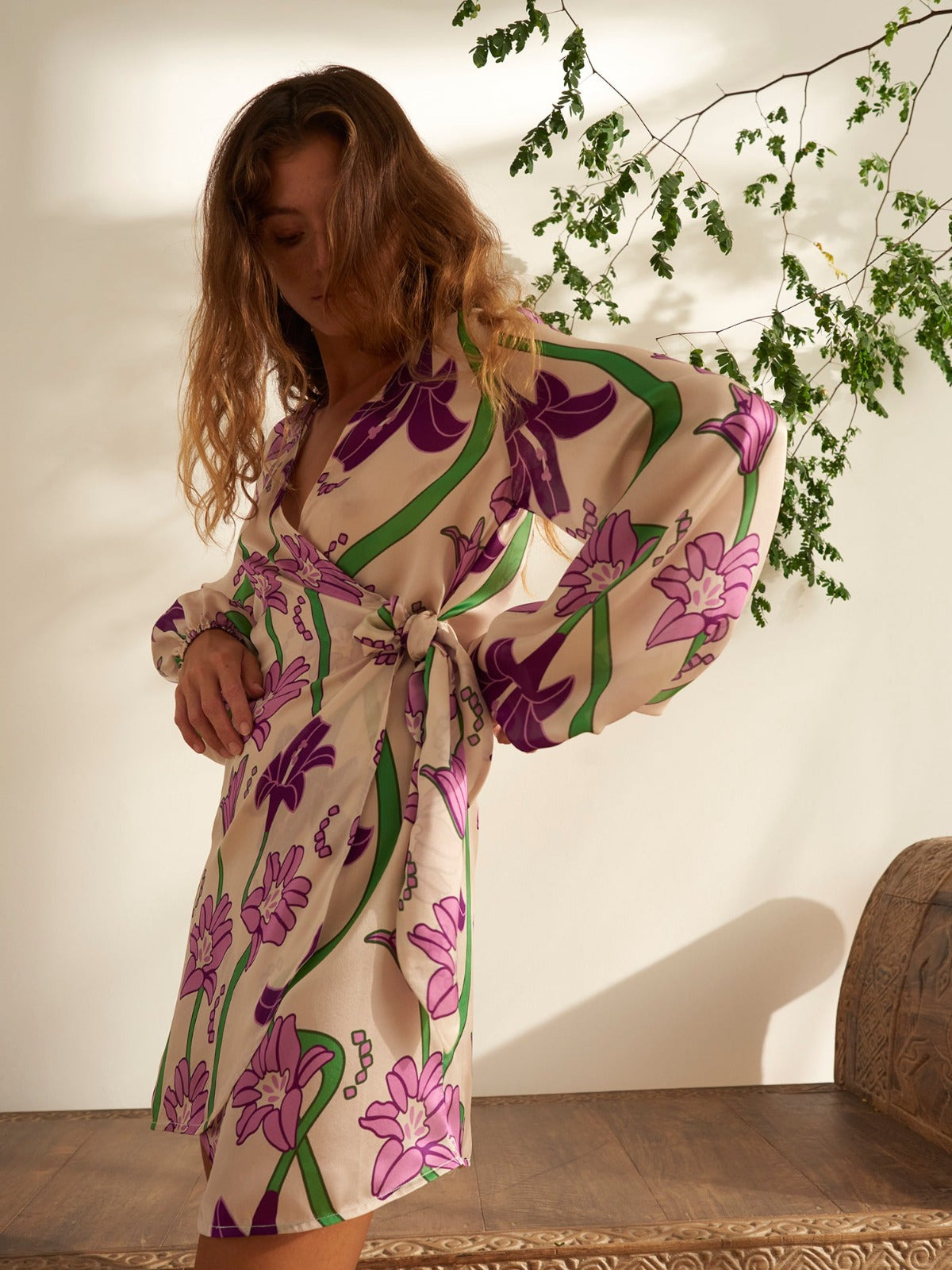 Hojarasca Mini Silk Dress | Violet Flowers