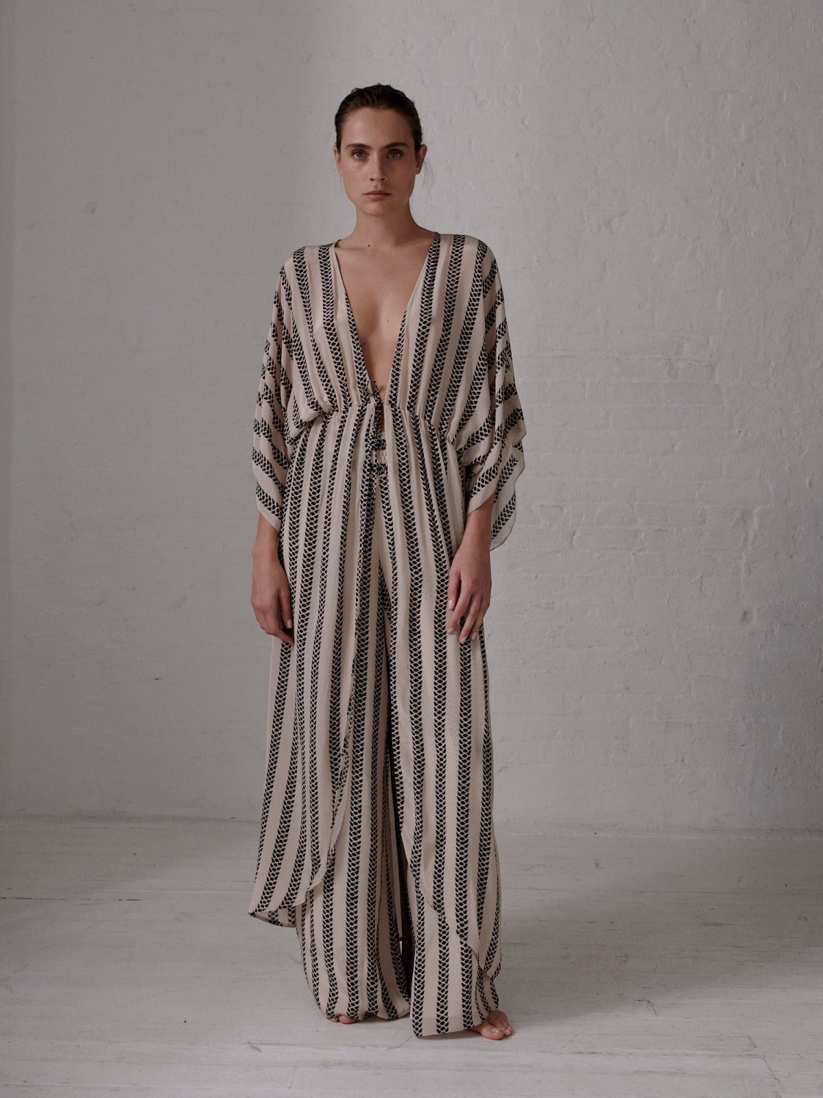 San Cipriano Crepe Viscose Pants | Beige Black Snake San Cipriano Crepe Viscose Pants | Beige Black Snake