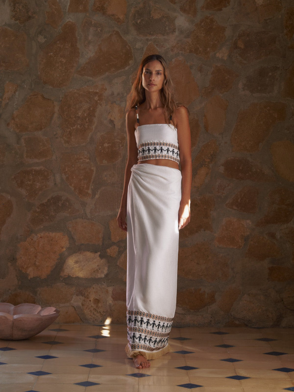 Guainia Linen Top |  White Embroidered Guainia Linen Top |  White Embroidered