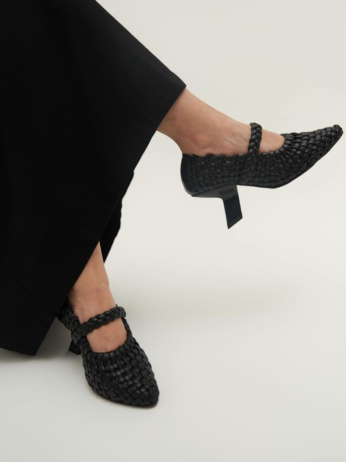 Allende Heel | Black Allende Heel | Black