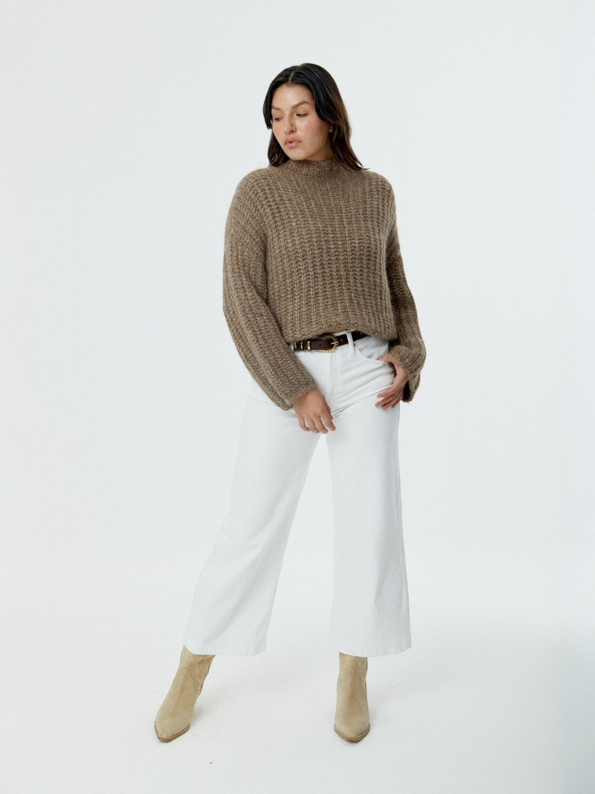 Lita Mockneck | Mocha