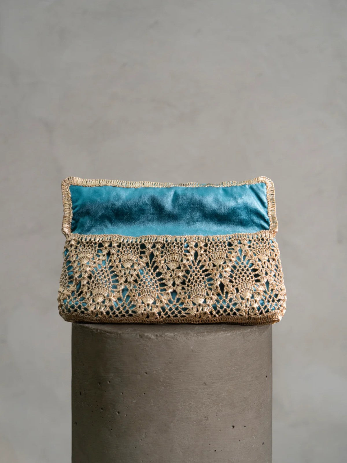 Pineapple Clutch | Gold/Emerald