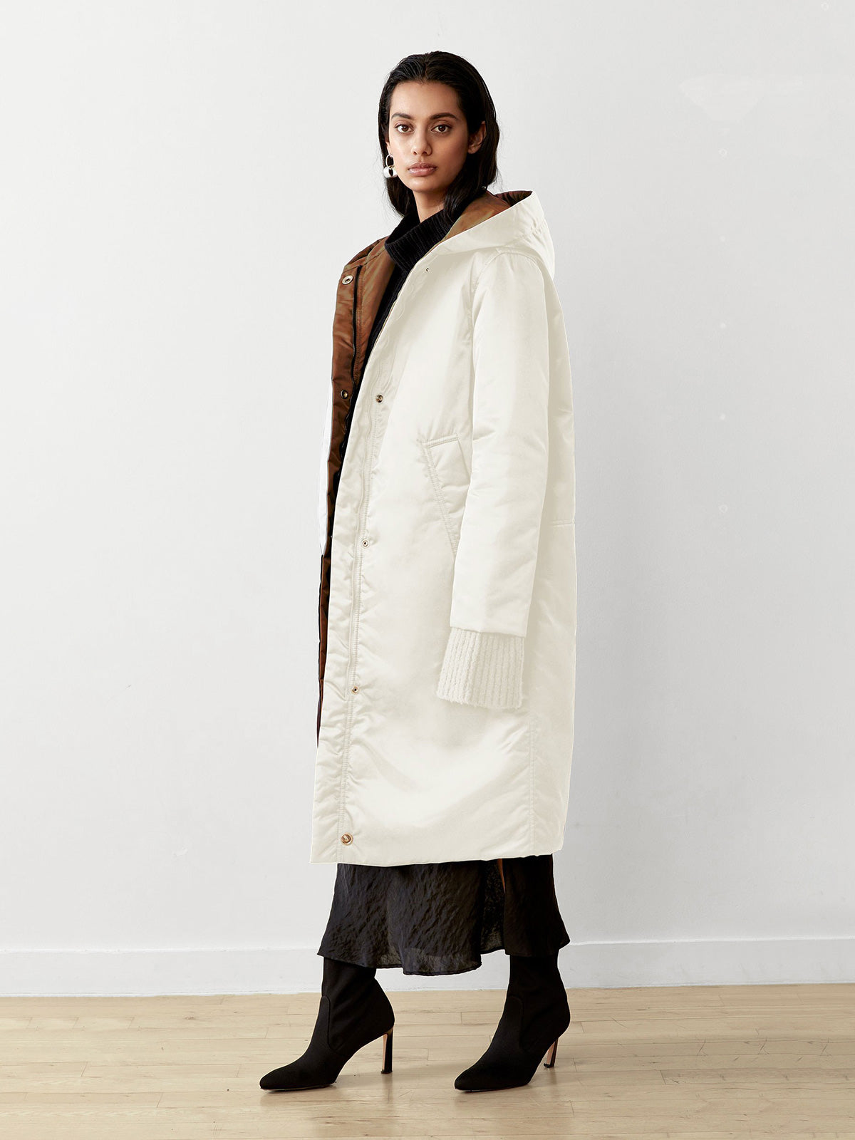Sustainable Reversible Satin Down Coat | White/Camel Sustainable Reversible Satin Down Coat | White/Camel