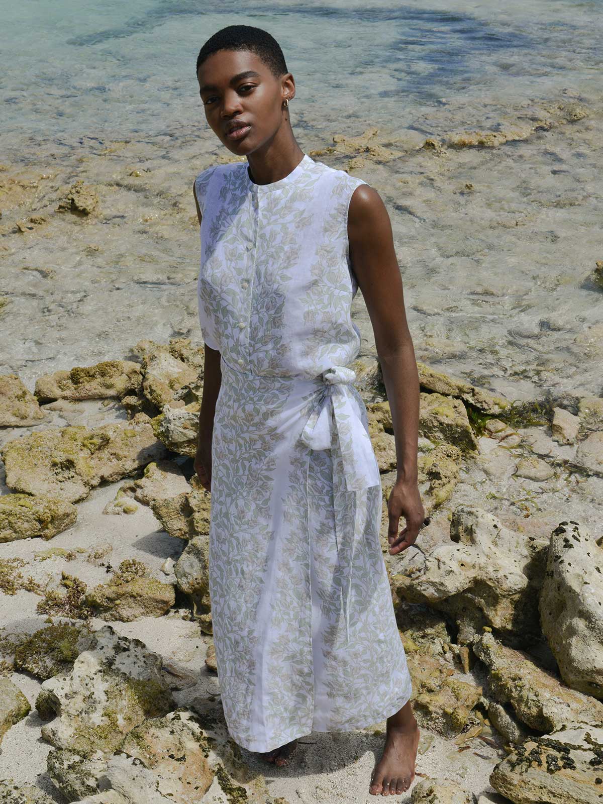 Sleeveless Shirt | Beige Bougainvillea