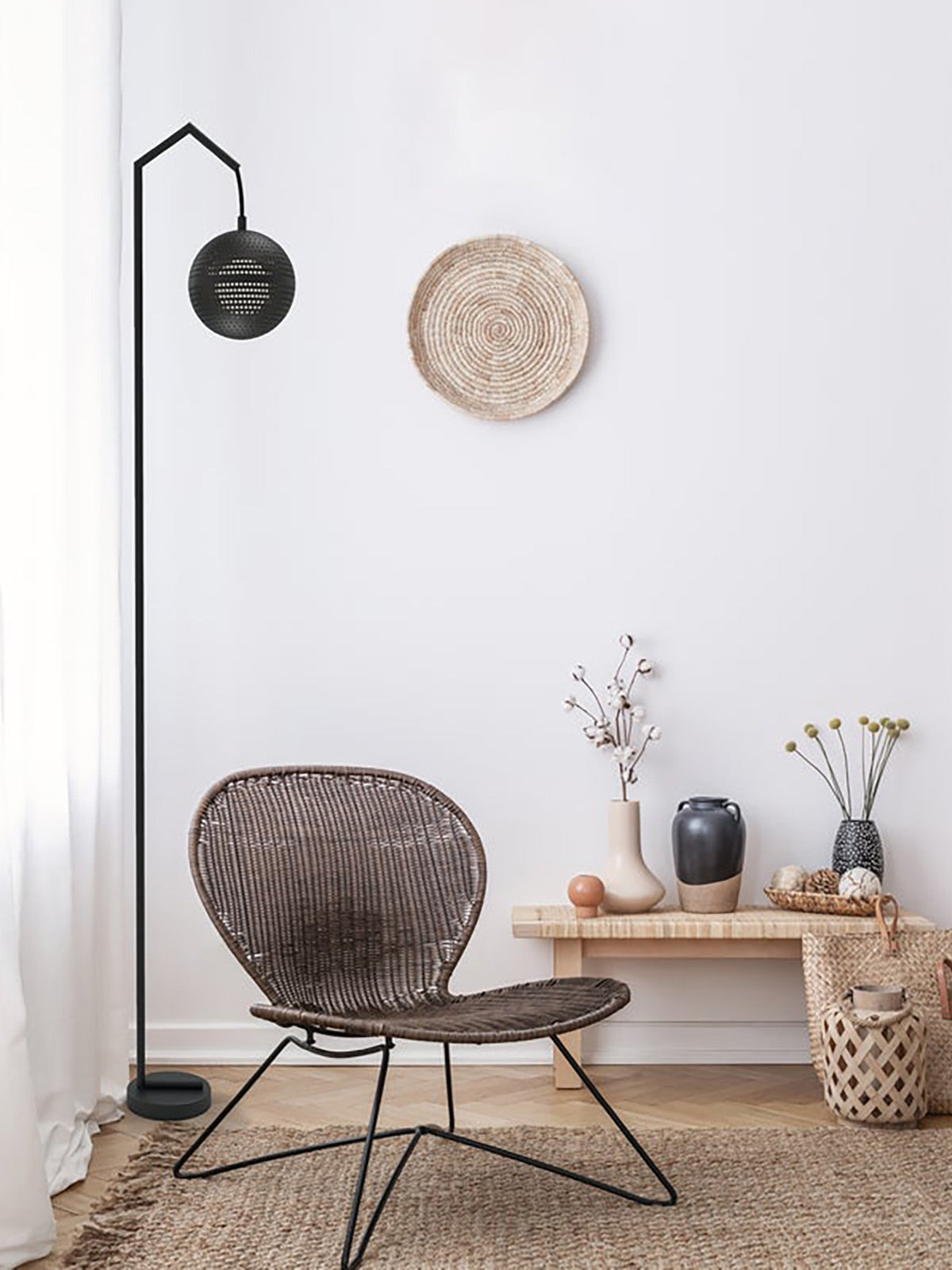 Amur Floor Lamp Amur Floor Lamp