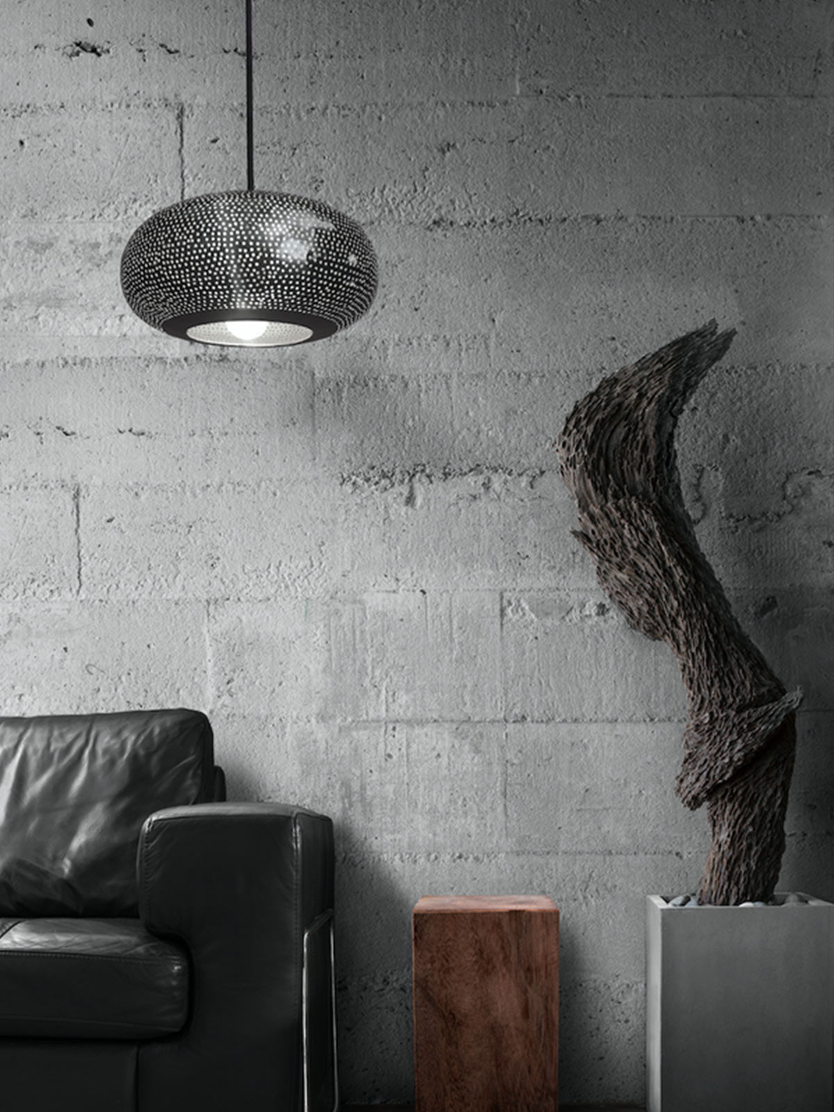 Lila Saucer Suspension Lila Saucer Suspension