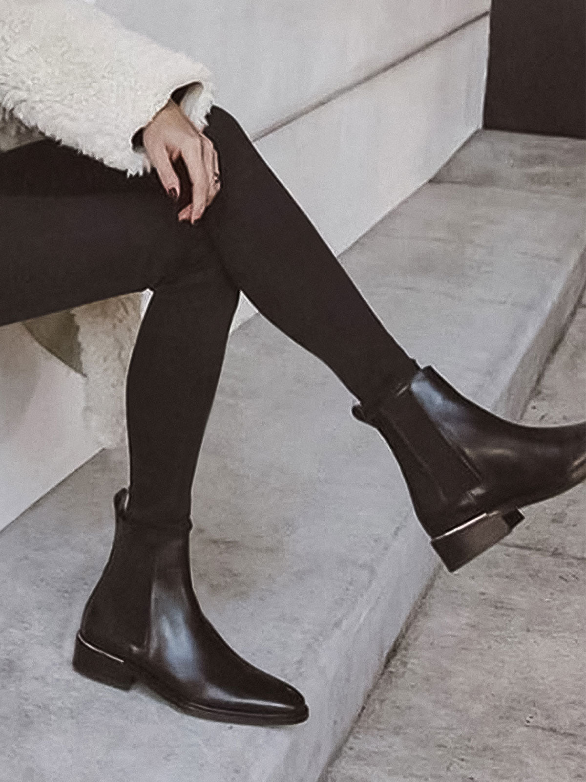 The New Classic | Black The New Classic | Black