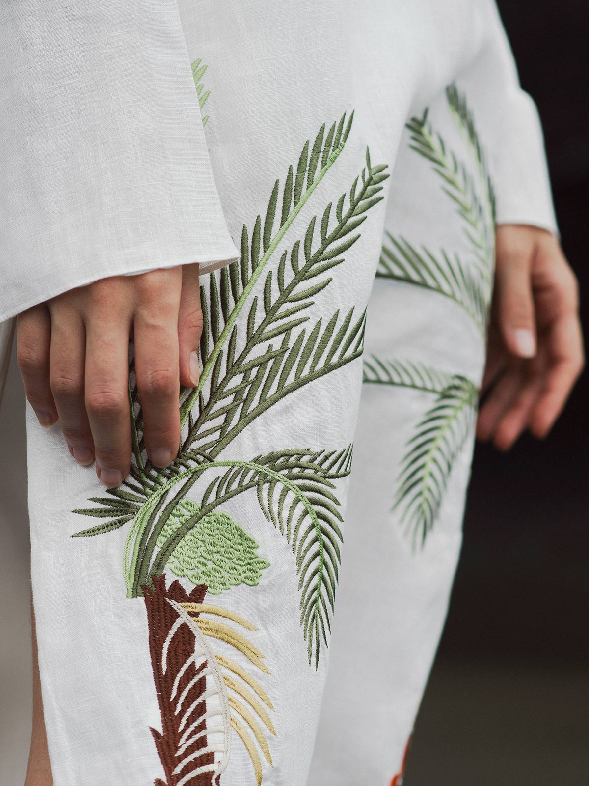 Lisa Linen Midi Dress Embroidered Lisa Linen Midi Dress Embroidered