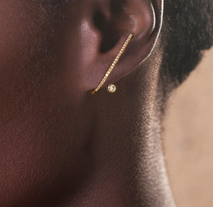 Crescendo Flare Pave Earring Crescendo Flare Pave Earring - Fashionkind