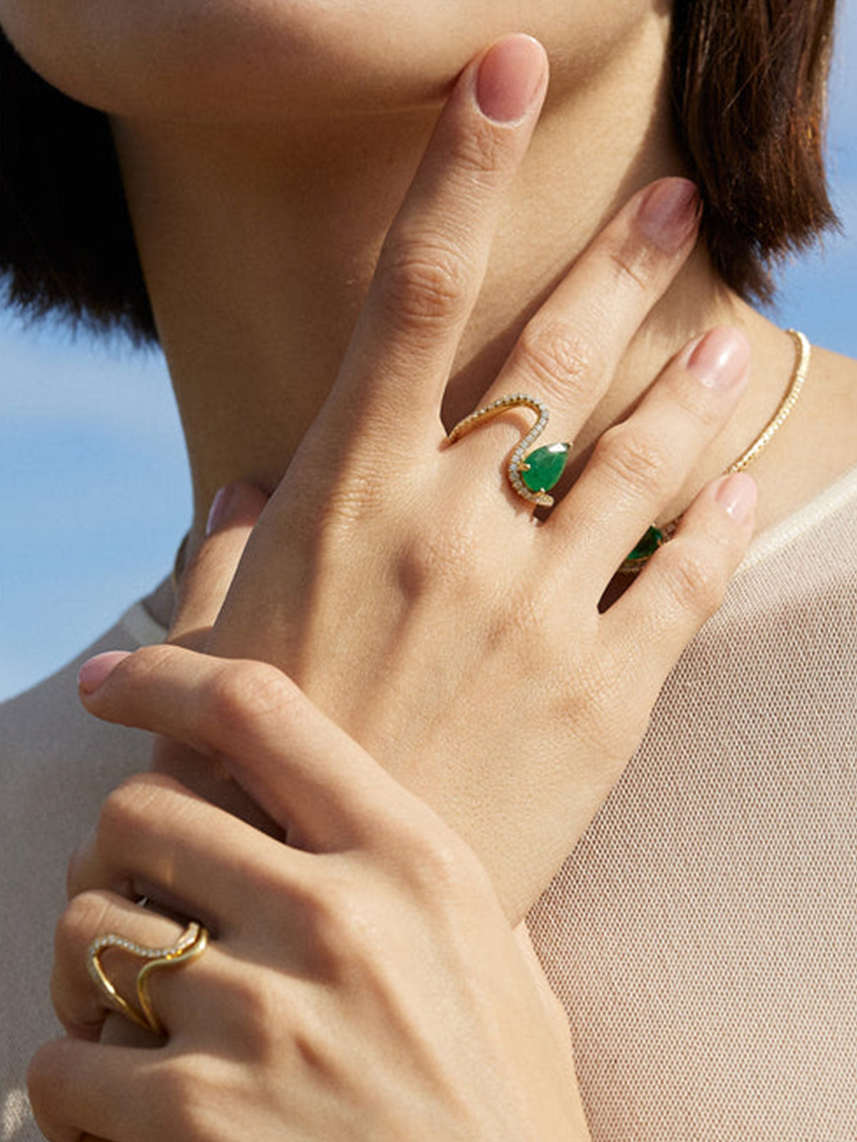 Floating Emerald Trace Pavé Ring Floating Emerald Trace Pavé Ring