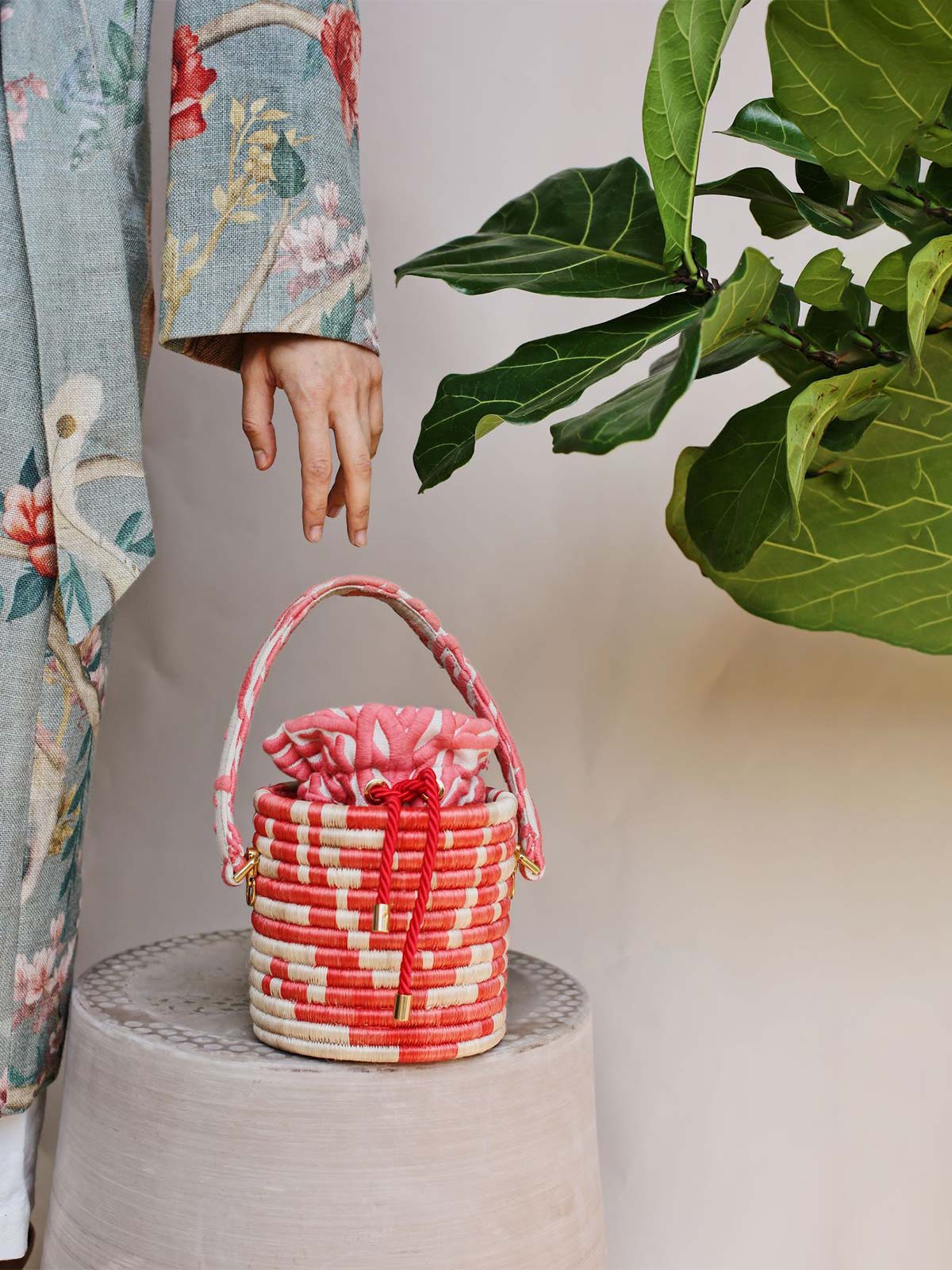 Bucket Bag | Coral Bucket Bag | Coral - Fashionkind